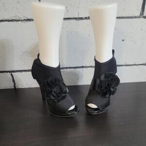 BUNDLE SALE!  Black Heels with Floral Accents Sz 7